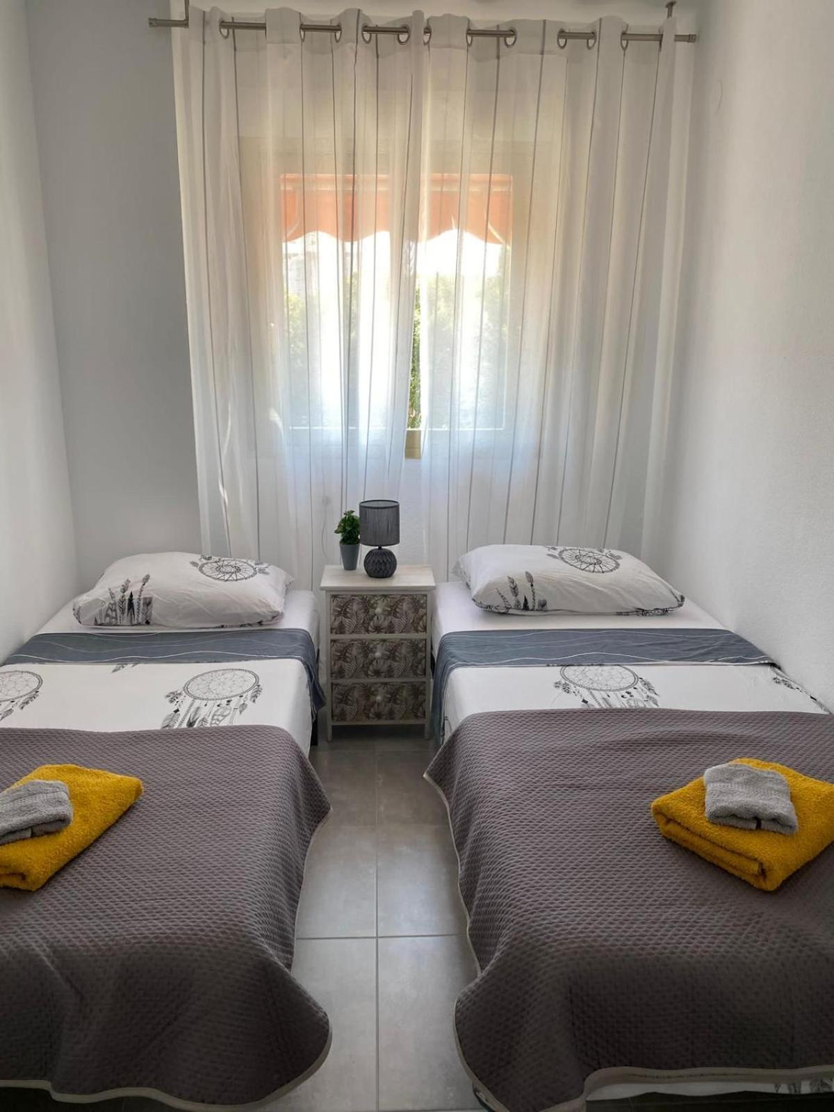 Apartamento Paradise Solo Familias Gandia Exterior photo